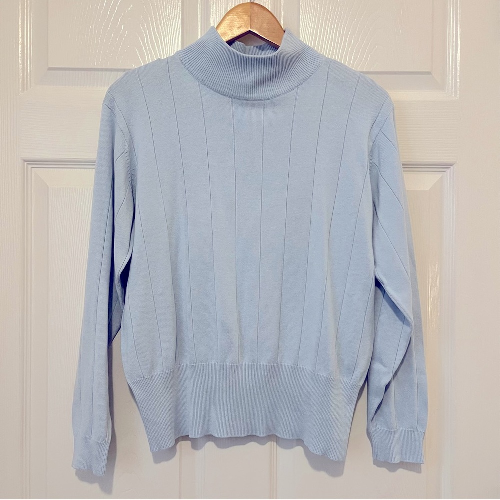 Dress barn Mock Neck Sweater light blue // Size Medium